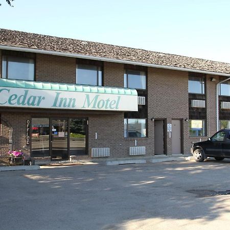 Cedar Inn Lloydminster Exterior foto